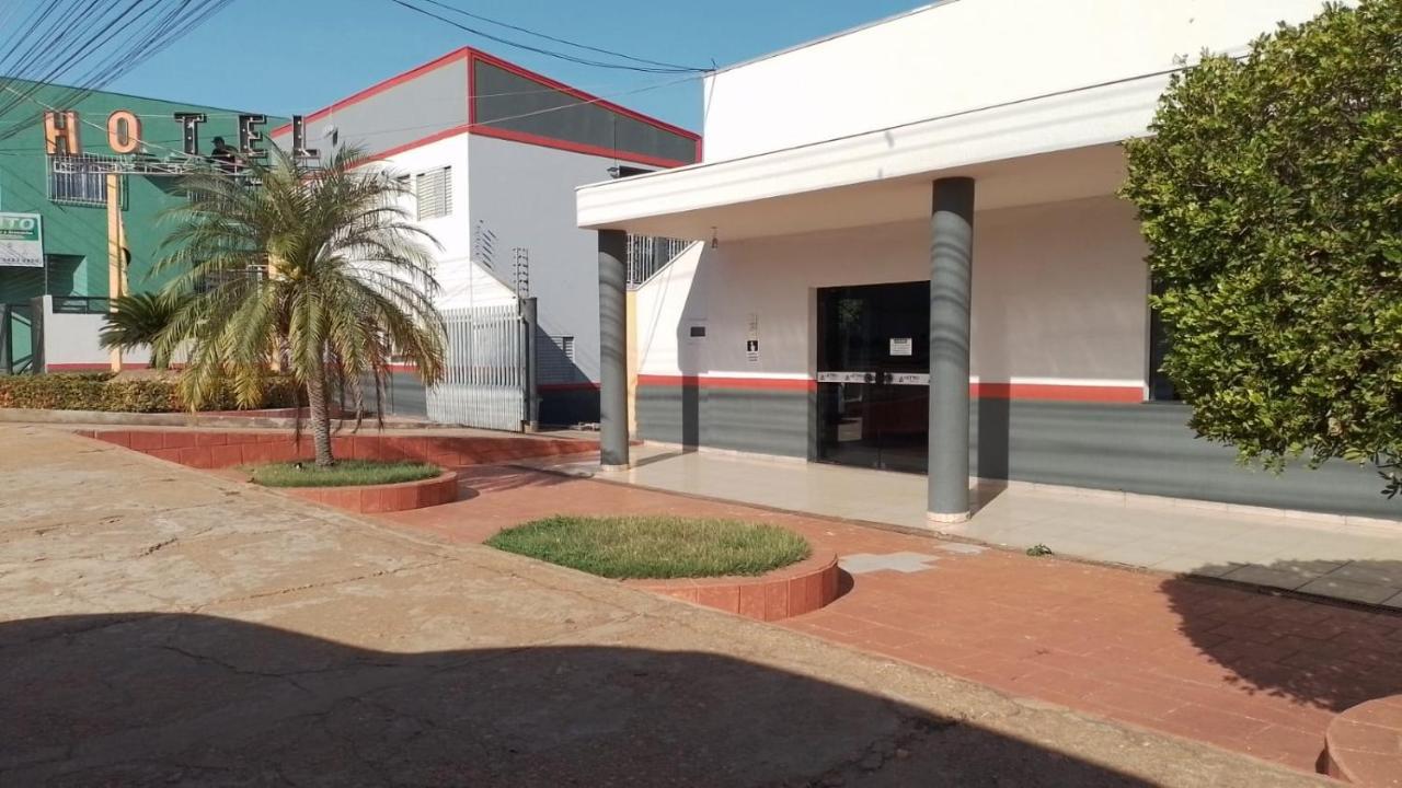 Astro Hotel Rondonópolis Екстериор снимка
